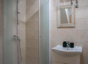 Kúpeľňa v ubytovaní Apartments Bubalova Split
