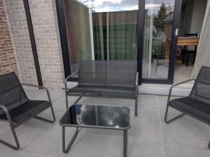 Afbeelding uit fotogalerij van Nieuwe rijwoning met gezellig terras in Assenede