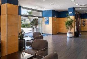 Holiday Inn Express Málaga Airport by IHG大厅或接待区