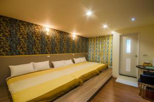 Postel nebo postele na pokoji v ubytování Sunny House + 27 fotografií
