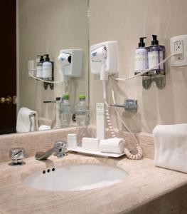 Koupelna v ubytování Hotel Plaza Génova Centro