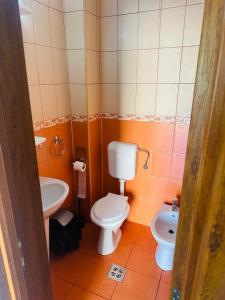 Phòng tắm tại Casa Aris +30 ảnh