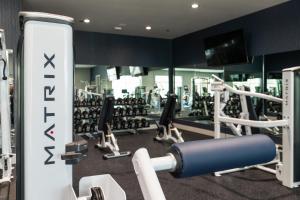 Fitness centrum a/nebo fitness zařízení v ubytování EVEN Hotel Austin Uptown near the Domain by IHG
