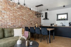 Ett kök eller pentry på Aparteo Domek na 102 - Jeleń i Loft