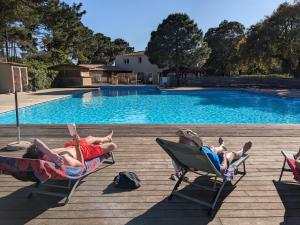 Πισίνα στο ή κοντά στο Maison/appartement proche Cala Rossa +13 φωτογραφίες