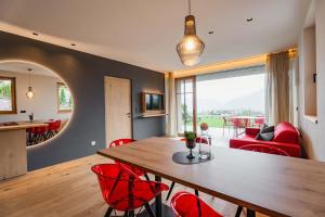 Μια τηλεόραση ή/και κέντρο ψυχαγωγίας στο Valentinerhof Apt Fire