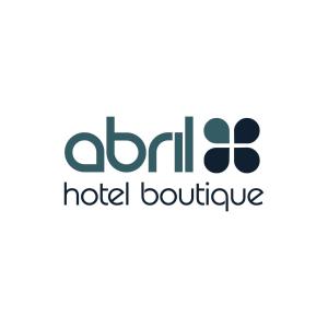 Um certificado, prêmio, placa ou outro documento exibido em Abril Hotel Boutique