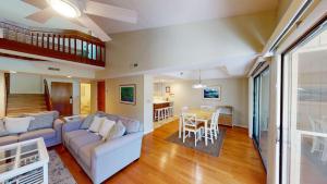 Posezení v ubytování Beach and Golf Dreams: 3 Bedroom 2 Bath