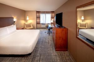 Postel nebo postele na pokoji v ubytování Silver Cloud Hotel - Seattle Lake Union