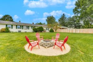 Ảnh trong thư viện ảnh của 1 Mi to Hersheypark Home with Patio in Hershey! ở Hershey