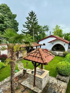 Foto dalla galleria di orman villa a Skopje