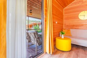 A seating area at Izgen Bungalows