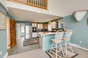 Gallery image of 4 Mi to Acadia Trails Coastal Maine Home with Deck in Bernard +27 photos