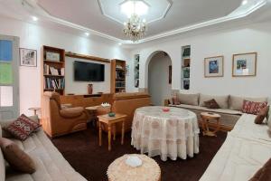 Posezení v ubytování Taddart, C'est chez vous, tout simplement.