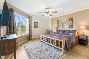 Ένα ή περισσότερα κρεβάτια σε δωμάτιο στο Gorgeous lodge with a view