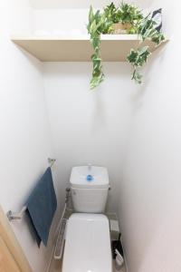 サザンビーチヴィラ ビーチまで徒歩5分 無料駐車場付 最大5名 湘南ライフ的一间浴室