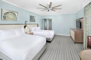 Postel nebo postele na pokoji v ubytování The Ritz-Carlton Key Biscayne, Miami
