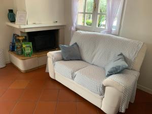 Photo de la galerie de l'établissement Canevon Suite Apartment, à Bardolino 109 autres photos