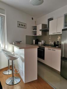 Nhà bếp/bếp nhỏ tại New modern apartment