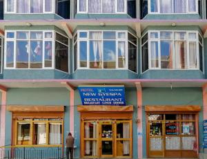 Exteriér nebo vchod ubytování Hotel New Gyespa