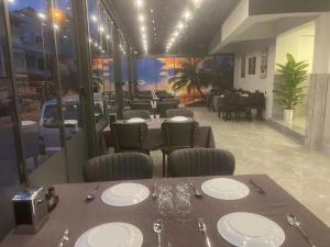 Restoran või mõni muu söögikoht majutusasutuses Aristo 2 Butik Hotel