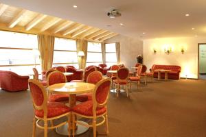 Posezení v ubytování Hotel Stoeres - Active wellbeing + 37 fotografií