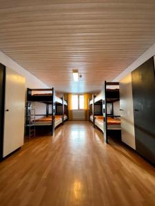 Postel nebo postele na pokoji v ubytování Jugendhotel Eissee