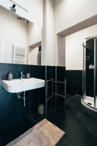 Koupelna v ubytování BOLOGNA SUITES - PRIVATE BATHROOM