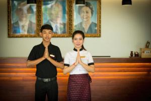 Staff di The Calm Oasis