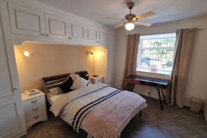 Gallery image of Spacious 2 Bed Bungalow in Enfield