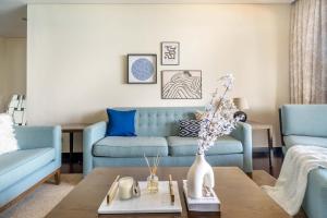 Posezení v ubytování GuestReady - Posh Living with Burj Al Arab view
