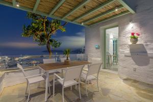 Balkón nebo terasa v ubytování Demilia Luxury Suites