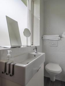 Seydisfjördur Guesthouseにあるバスルーム