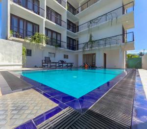 Bazen v nastanitvi oz. blizu nastanitve Traveller's Hotel Hikkaduwa