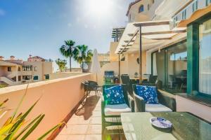Balkon lub taras w obiekcie 75-Apartment with Views in Elviria, Marbella