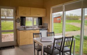 Dapur atau dapur kecil di Einishus Cottages