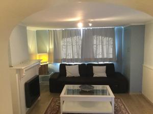 A seating area at B&B Wellness Yoake