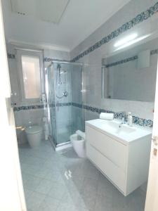 Koupelna v ubytování Villa La Panoramica Sea View + 20 fotografií