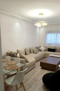 Χώρος καθιστικού στο Appartement avec piscine et accès à la plage