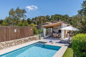 Villa con piscina y casa en Can Guineu, en Pollensa
