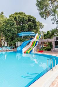 Бассейн в Fun & Sun Club Saphire или поблизости