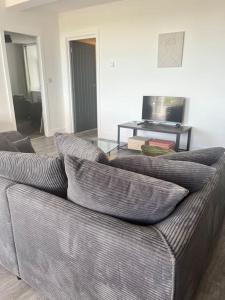 Χώρος καθιστικού στο Trearddur Bay ground floor apartment