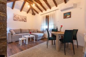 Posezení v ubytování Apartmani Čalane