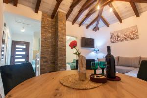 Fotografie z fotogalerie ubytování Apartmani Čalane v destinaci Topola