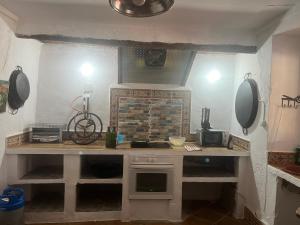A kitchen or kitchenette at Casa Rural Asiento del Río