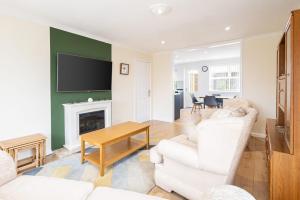 Televisyen dan/atau pusat hiburan di Host & Stay - Farthings +13 gambar