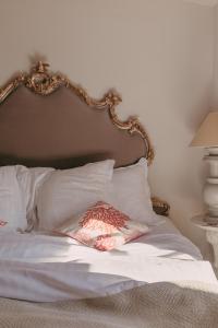 Кровать или кровати в номере Hôtel Villa Marie Saint Tropez