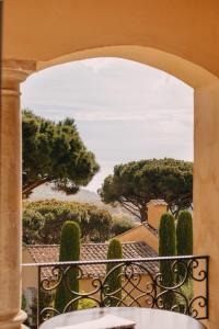 Балкон или терраса в Hôtel Villa Marie Saint Tropez +37 фотографий