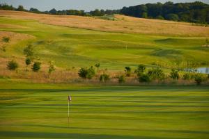 Golf v hotelu nebo okolí