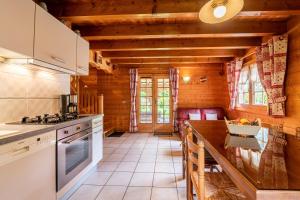 Η κουζίνα ή μικρή κουζίνα στο Chalet indépendant 3 personnes